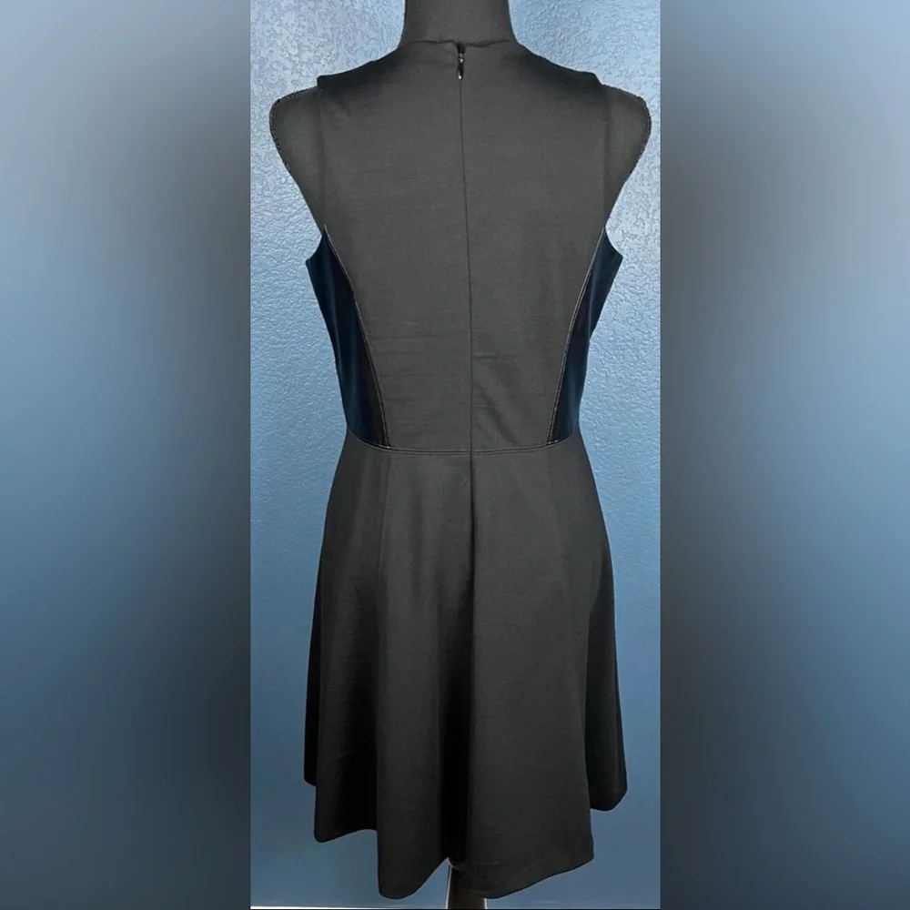 NWOT Banana Republic Factory Dress Black With Faux Leather Side Panels A Line - Picture 3 of 5